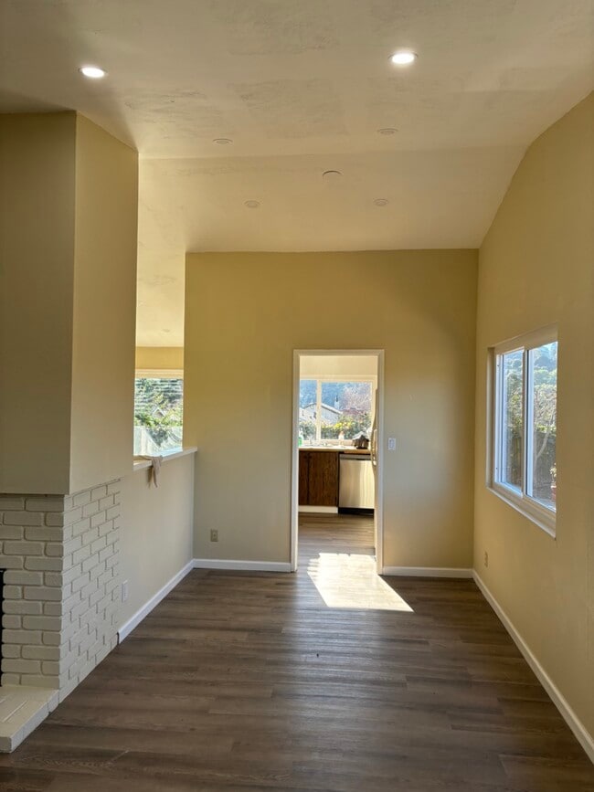 Foto del edificio - 3238 Colusa St