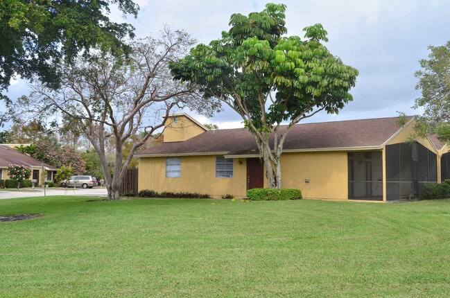 Foto del edificio - 11551 Orange Blossom Ln