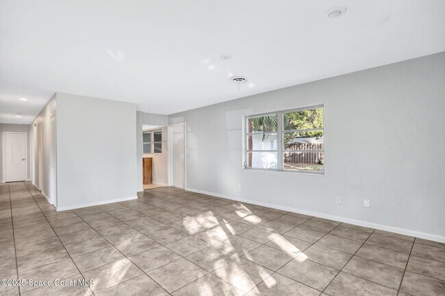 Foto del edificio - 2416 Lee Ave