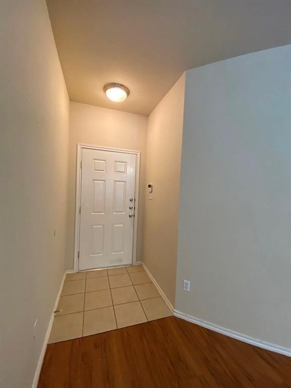 Building Photo - 207 Brown St