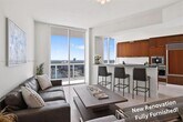 Foto principal - 15811 Collins Ave