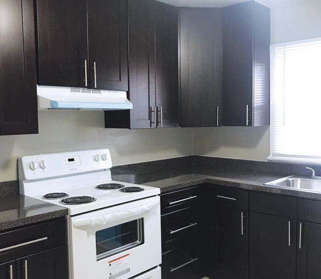 Building Photo - Country Club Apartments