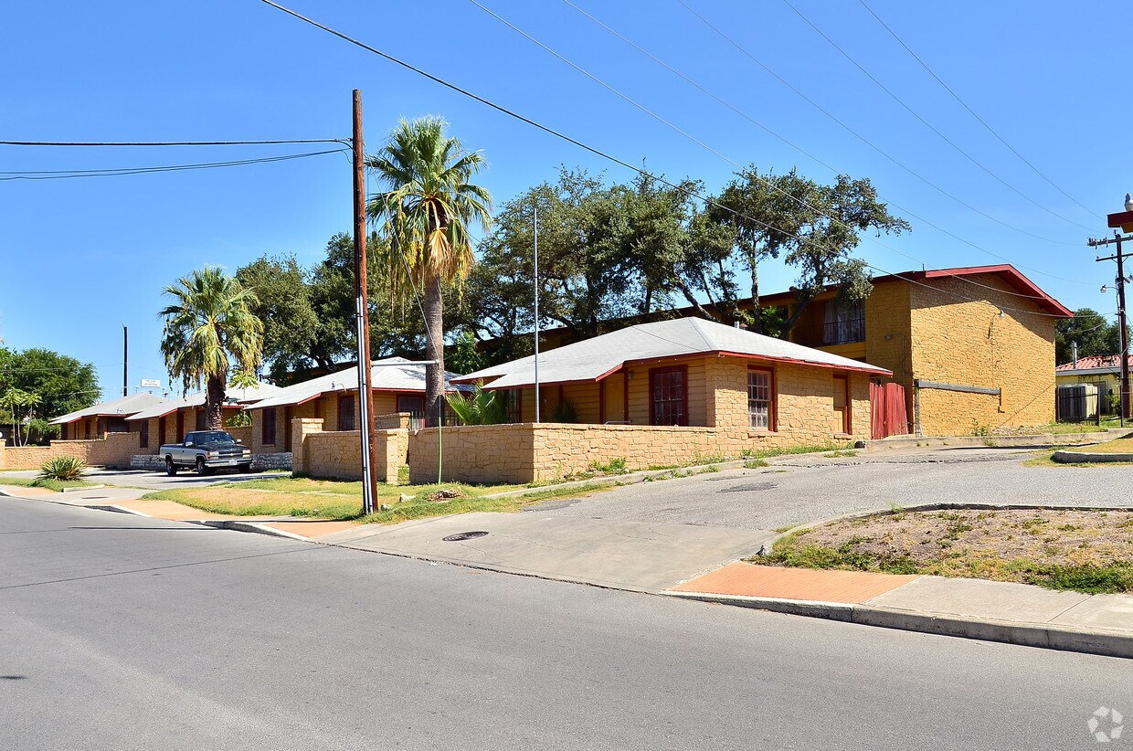 Foto del edificio - 112 Siesta Ln