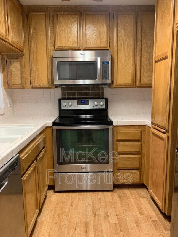 Building Photo - 5645 Friars Rd