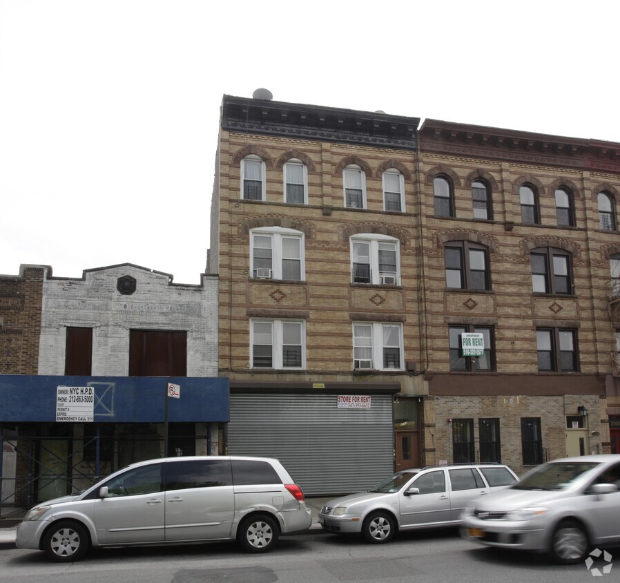 Primary Photo - 2112 Fulton St