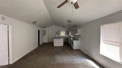 Building Photo - 2600 Stadium Dr