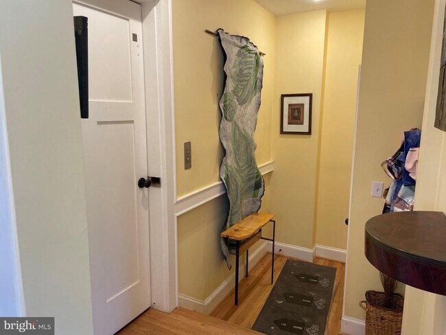 Foto del edificio - 19 Sunset Dr