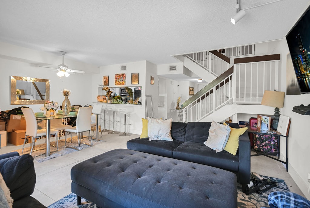 Primary Photo - 7887 NW 7th Ct