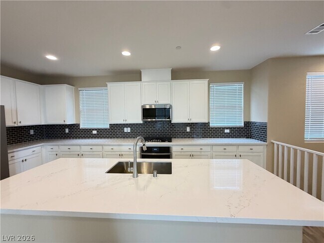 Foto del edificio - 1741 N Desert Foothills Dr