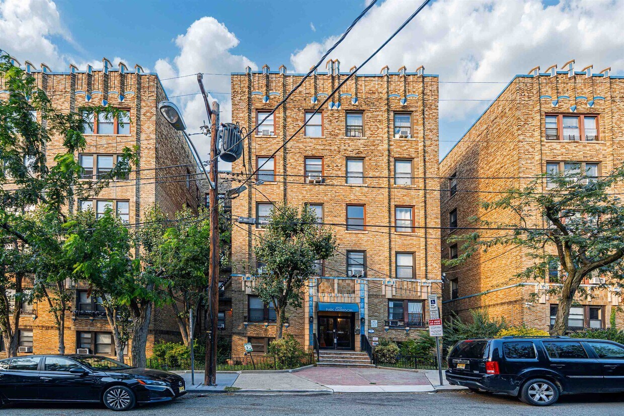 Foto principal - 270 Harrison Ave