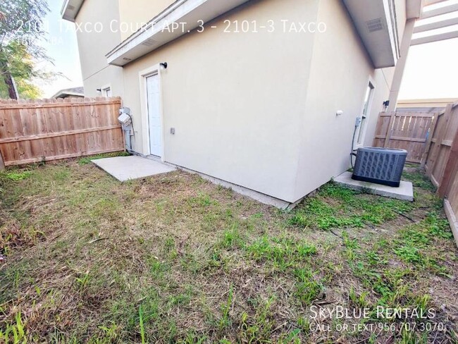 Building Photo - 2101 Taxco Ct