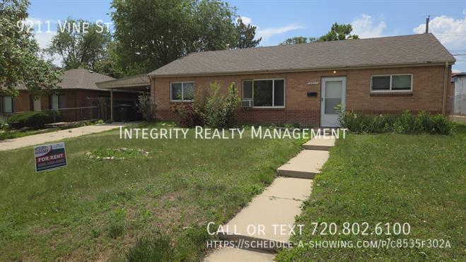 Foto principal - 9211 Vine St