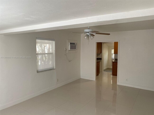 Foto del edificio - 512 SW 4th Ave