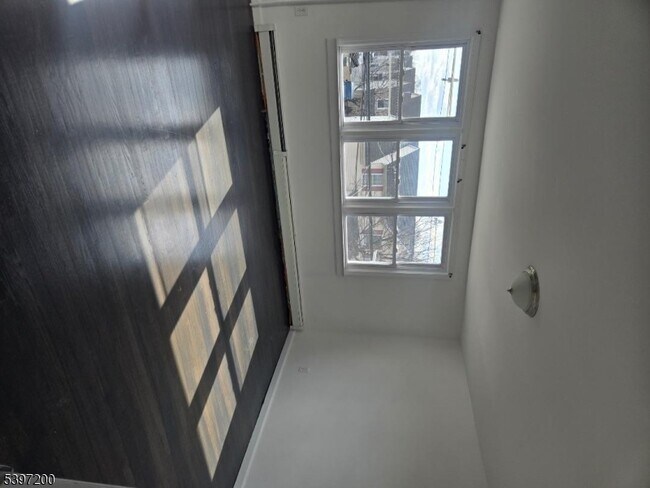 Foto del edificio - 115 Pine St