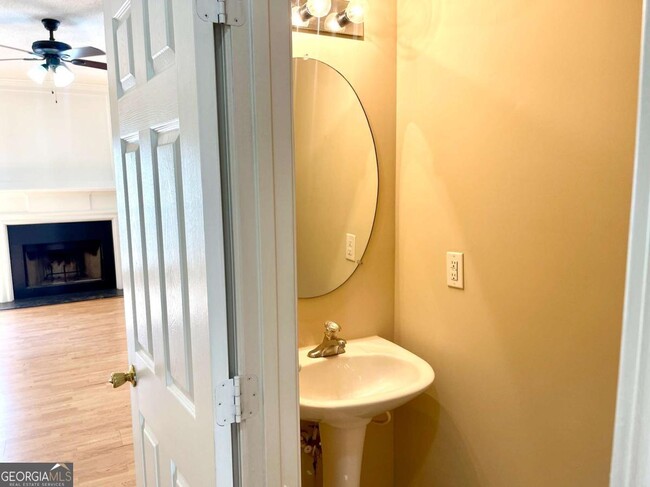 Foto del edificio - 2710 Parkway Trail