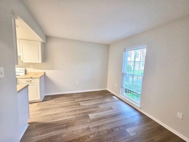 Building Photo - Charming 3 BR/2.5 BA Townhome in Hyattsville!