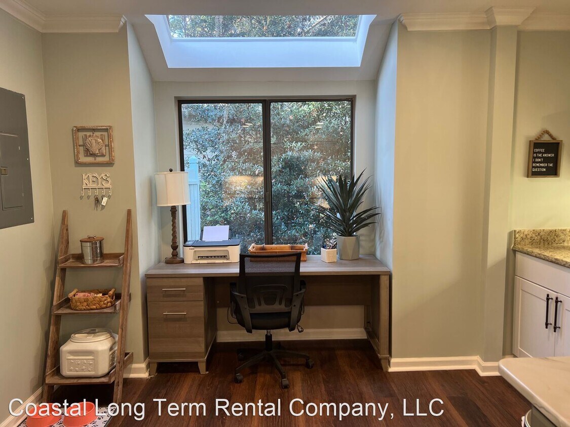 3 br, 2 bath House 60 Edgewood Drive House Rental in Hilton Head