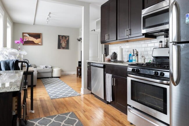 Building Photo - 1 bedroom in Chicago IL 60642