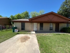 Building Photo - 1504 Indian Trail