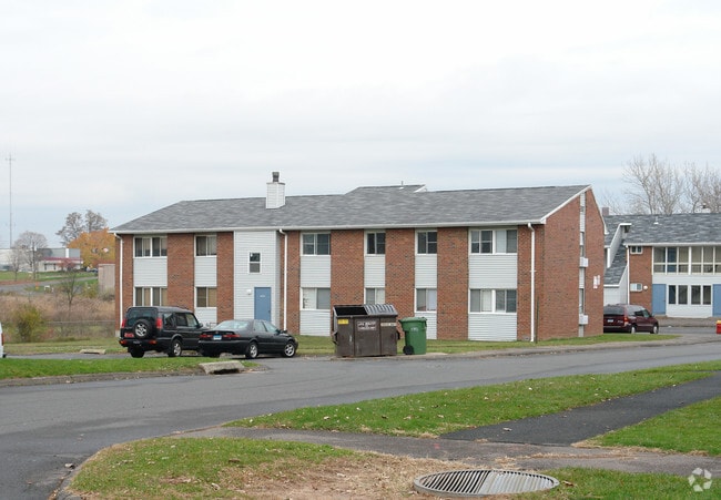 Building Photo - Piperbrook Apartments