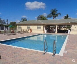 Building Photo - 2080 Greenview Shores Blvd