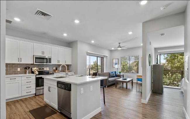 Photo - 475 N 9th St Apartment