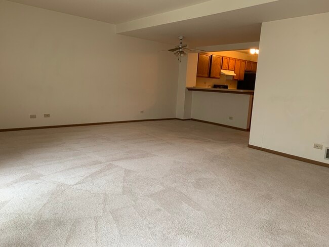 Building Photo - 1521 Plum Ln