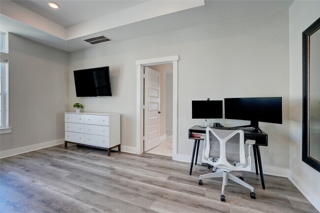 Foto del edificio - 3603 Kensington Gdns Ln