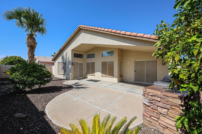 Foto del edificio - 3081 N 148th Ave