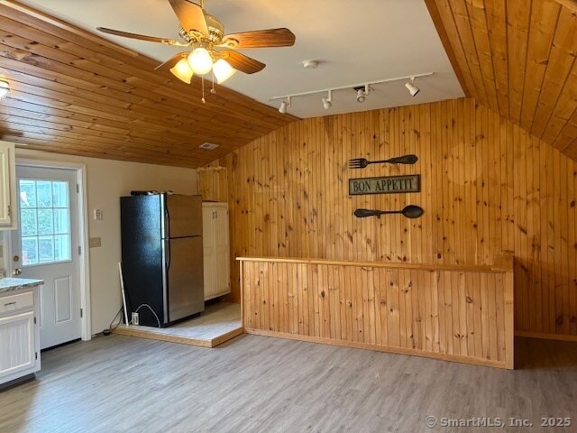 Foto del edificio - 123 Shailor Hill Rd