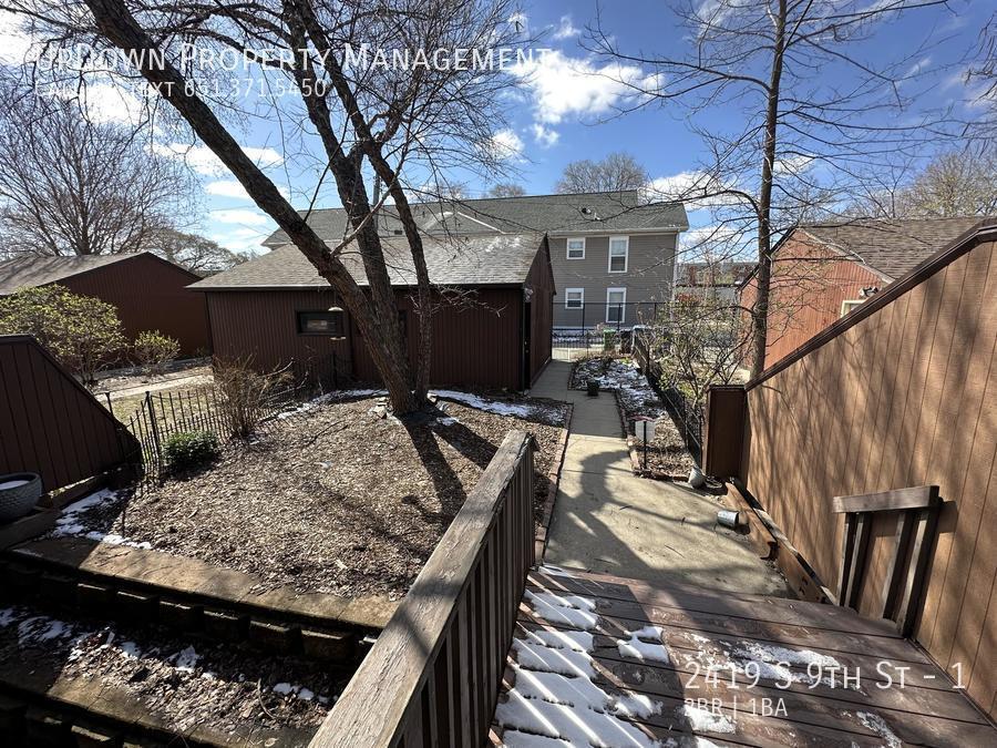Primary Photo - 2419 S 9th St