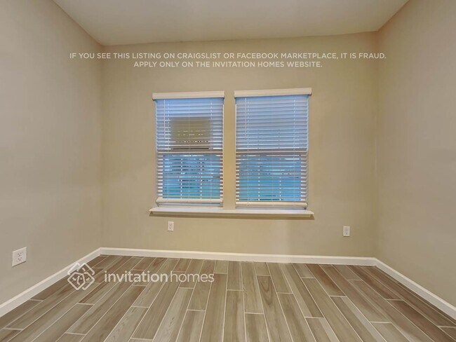 Building Photo - 9754 Lovage Ln