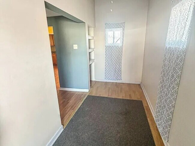 Foto del edificio - Affordable & Low-Maintenance 1BR Apartment – Comfortable Living Made Easy