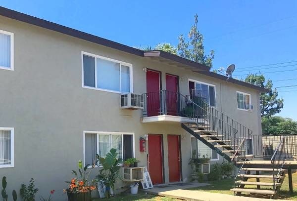 Primary Photo - 10160 Gould St