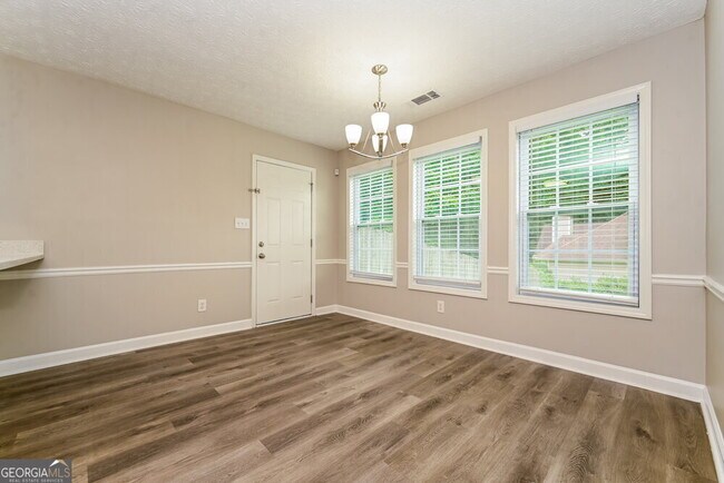 Building Photo - 452 Grove Hill Dr