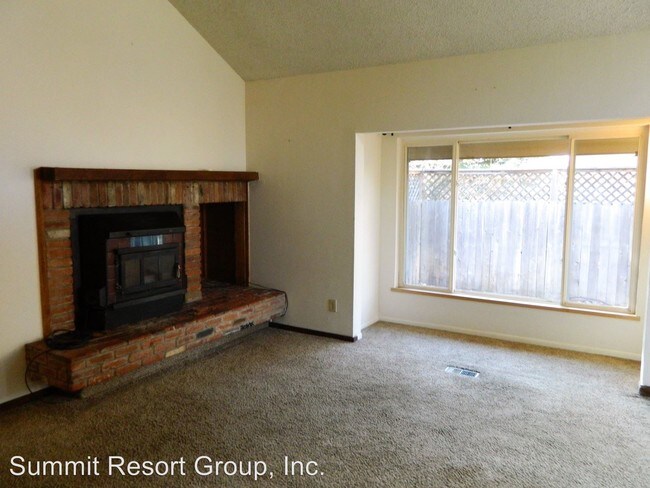 Building Photo - 3 br, 2.5 bath House - 1609 Badger Lane