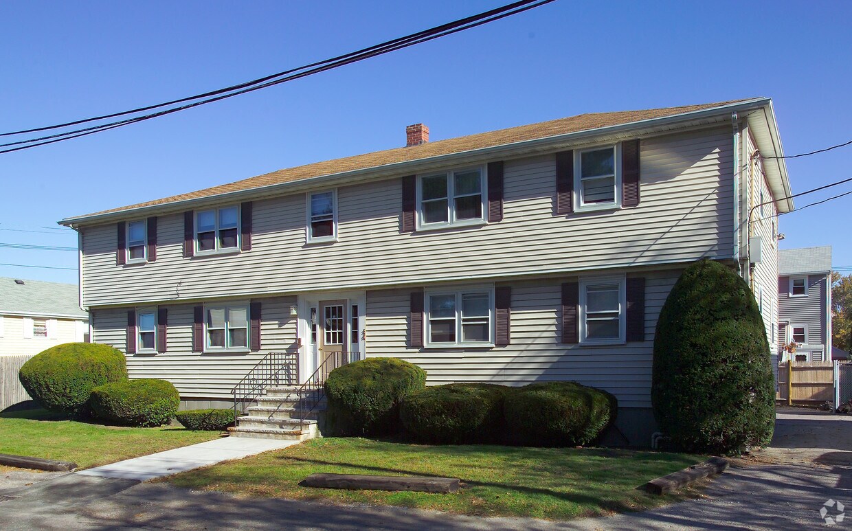 Building Photo - 12-18 Kilby St