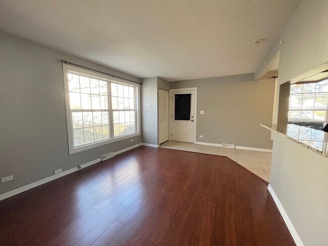 Building Photo - 1246 Prairie Ave