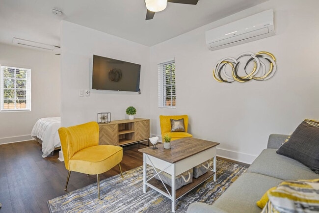 Foto del edificio - 975 Shadowridge Dr SE