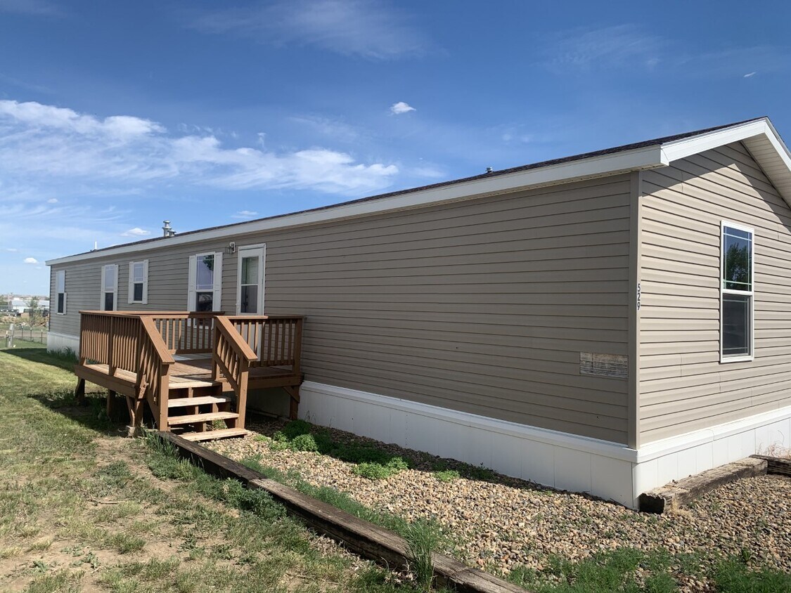 529 34th Ave NW, Sidney, MT 59270 House Rental in Sidney, MT