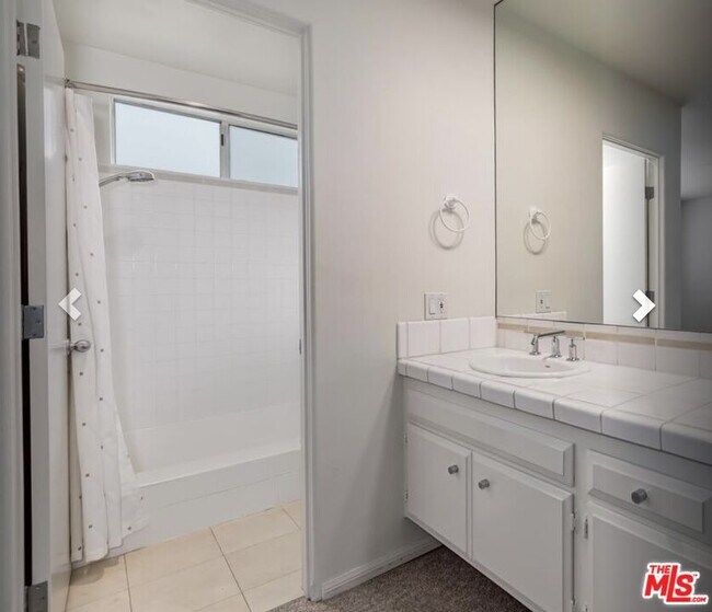 Foto del edificio - 18203 Coastline Dr