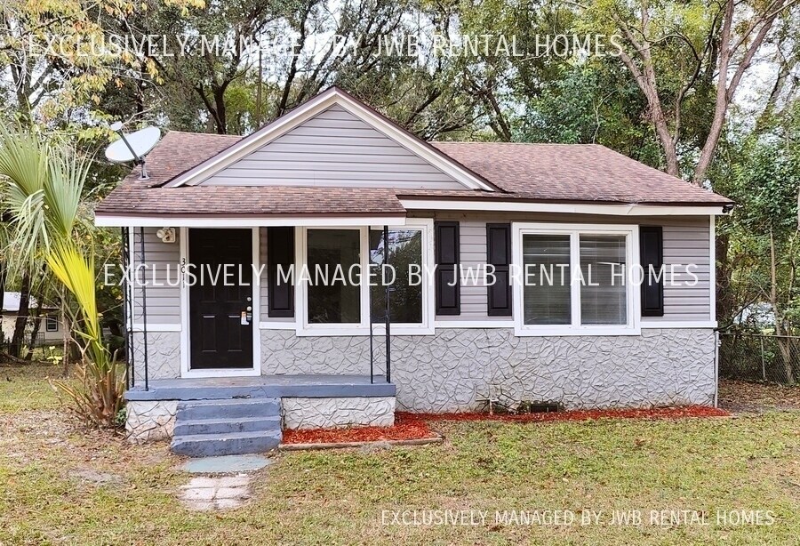 Primary Photo - 3011 W 1st St