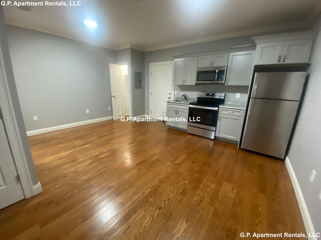 120 Tremont St Unit 202, Everett, MA 02149 Condo for Rent in Everett