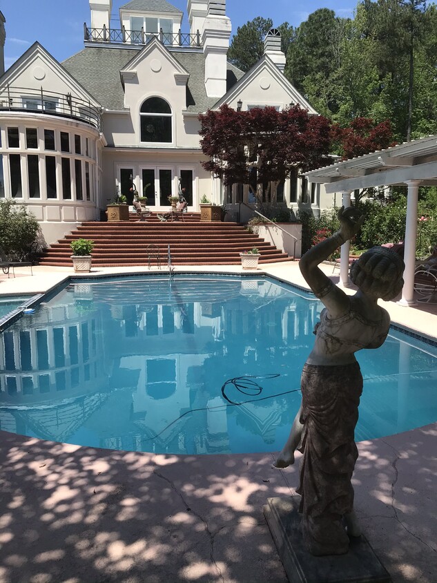 use of beautiful salt water pool - 241 Magnolia Lake Rd