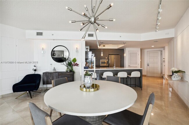 Foto del edificio - 200 Sunny Isles Blvd