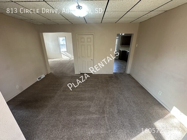 Building Photo - 201 N Washington St