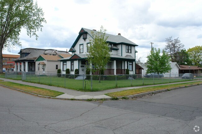 Foto del edificio - 902 W Mansfield Ave