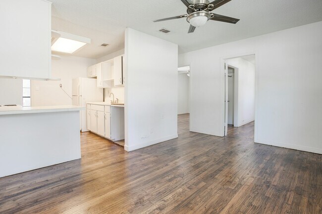 Foto del edificio - 116 Corbin Ln