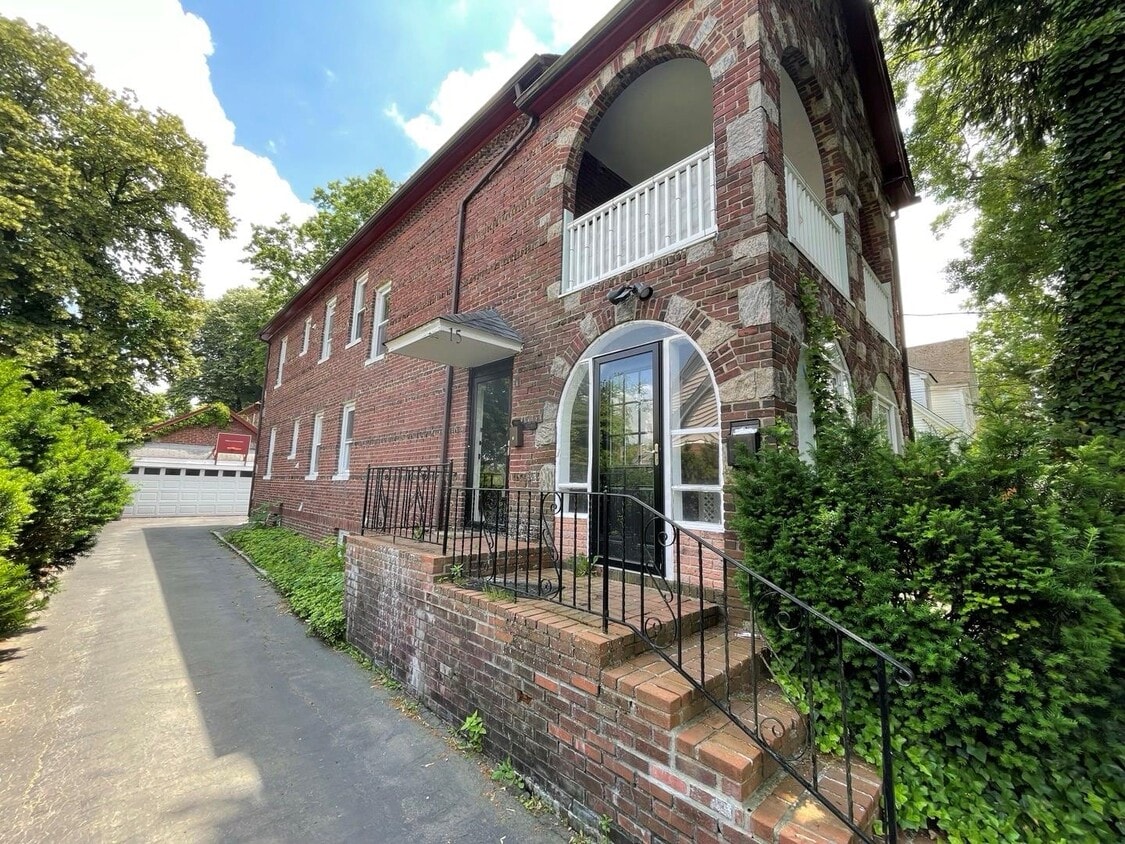 Primary Photo - 15 Prospect St