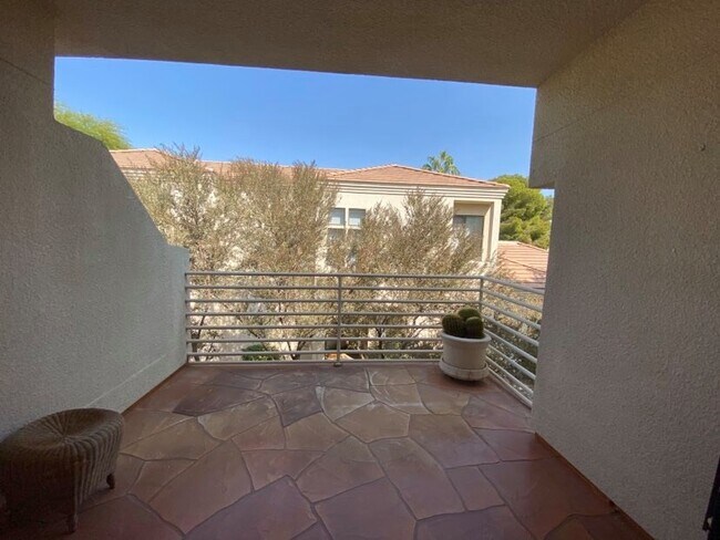 large patio - 8270 N Hayden Rd